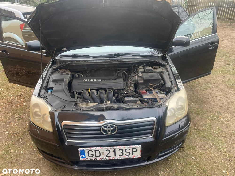 Toyota Avensis 1.8 VVT-i Luna - 2