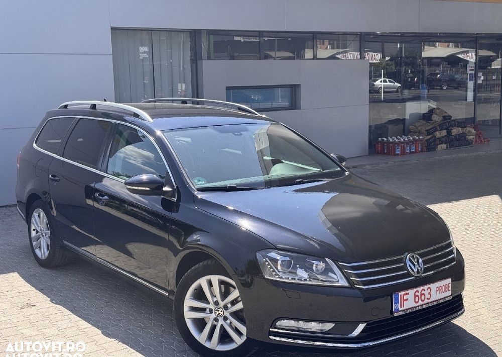 VOLKSWAGEN Passat