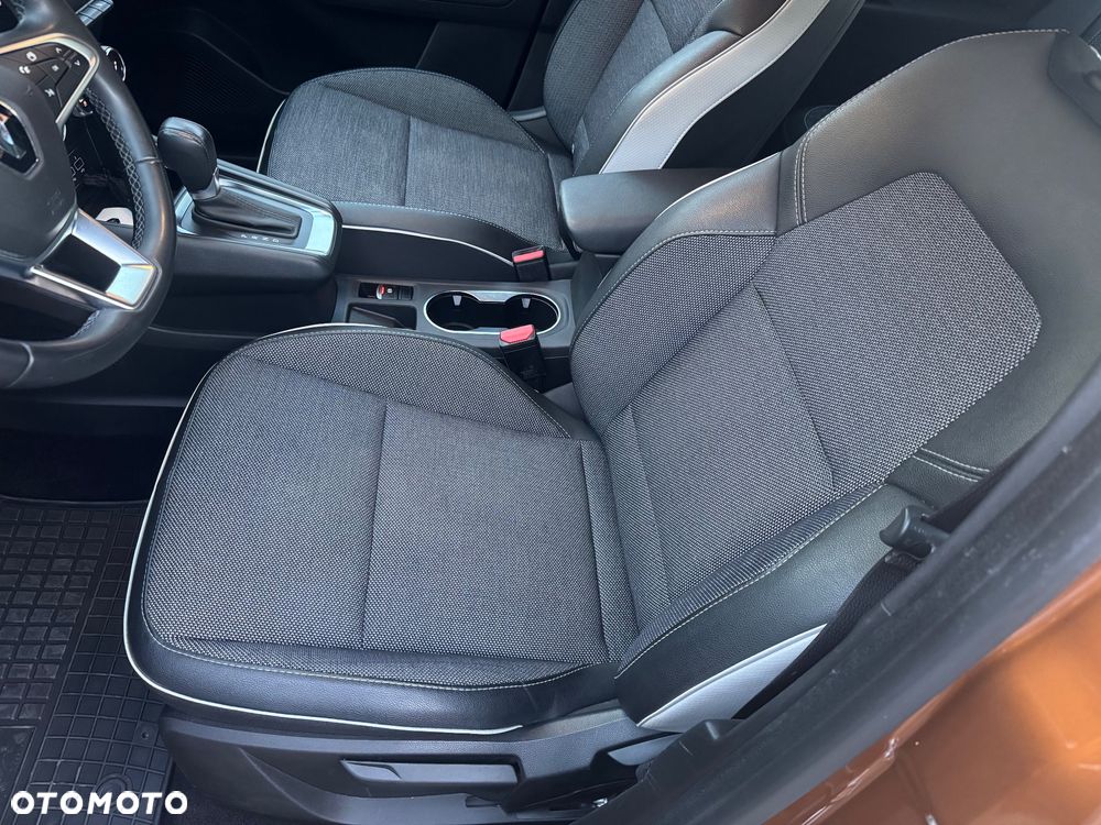 Renault Captur 1.3 TCe mHEV Intens EDC - 27