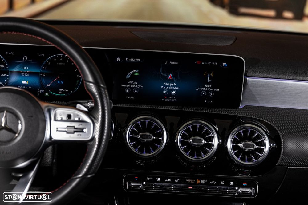 Mercedes-Benz A 250 e AMG Line - 13