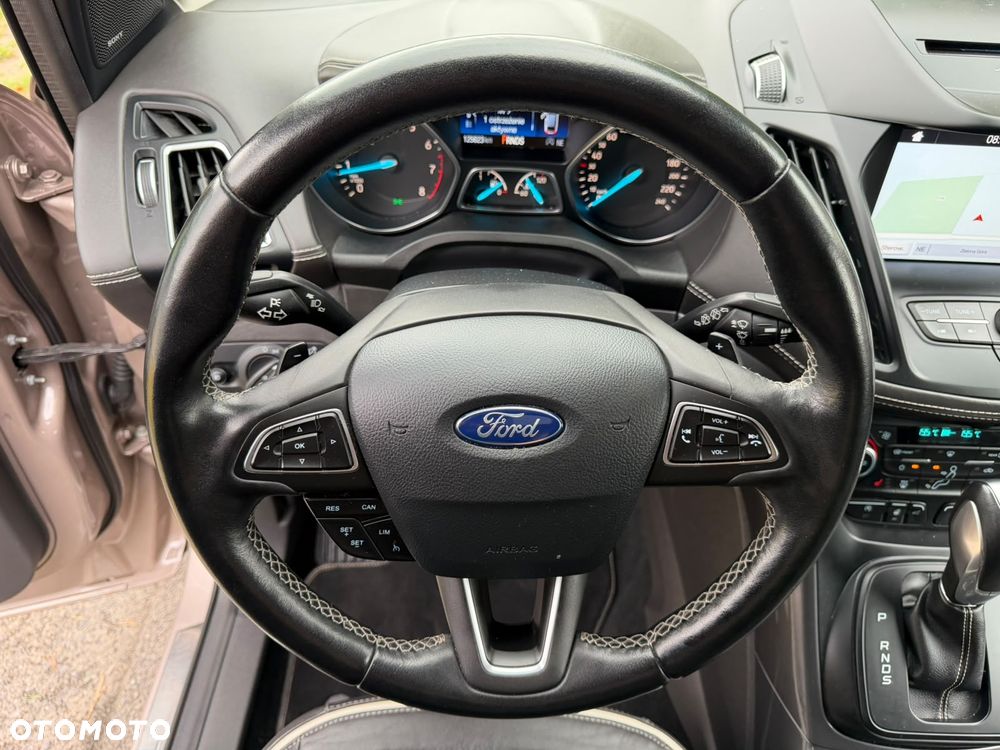 Ford Kuga 1.5 EcoBoost 4x4 Vignale - 25