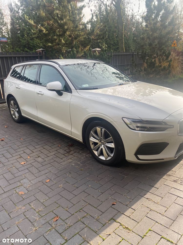 Volvo V60 B3 B Momentum Core - 2