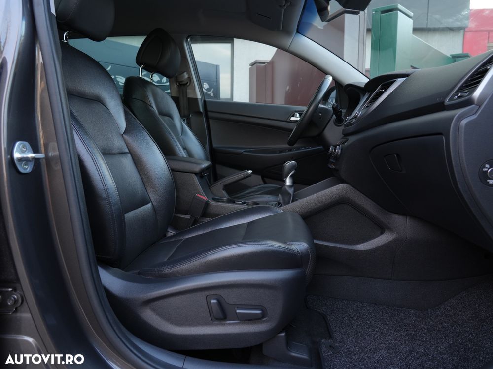 Hyundai Tucson 1.6 Turbo 4WD Premium - 11