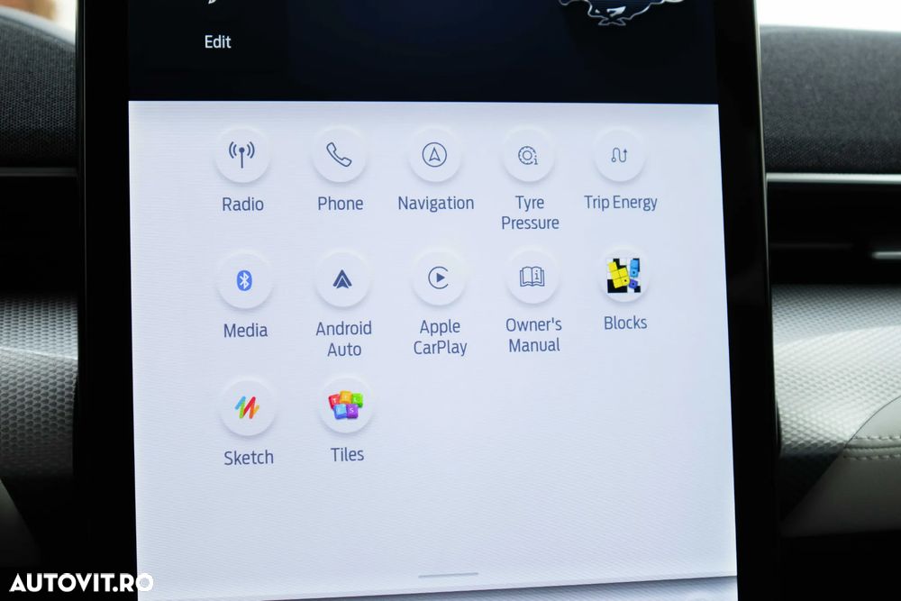 Ford Mustang Mach-E - 24