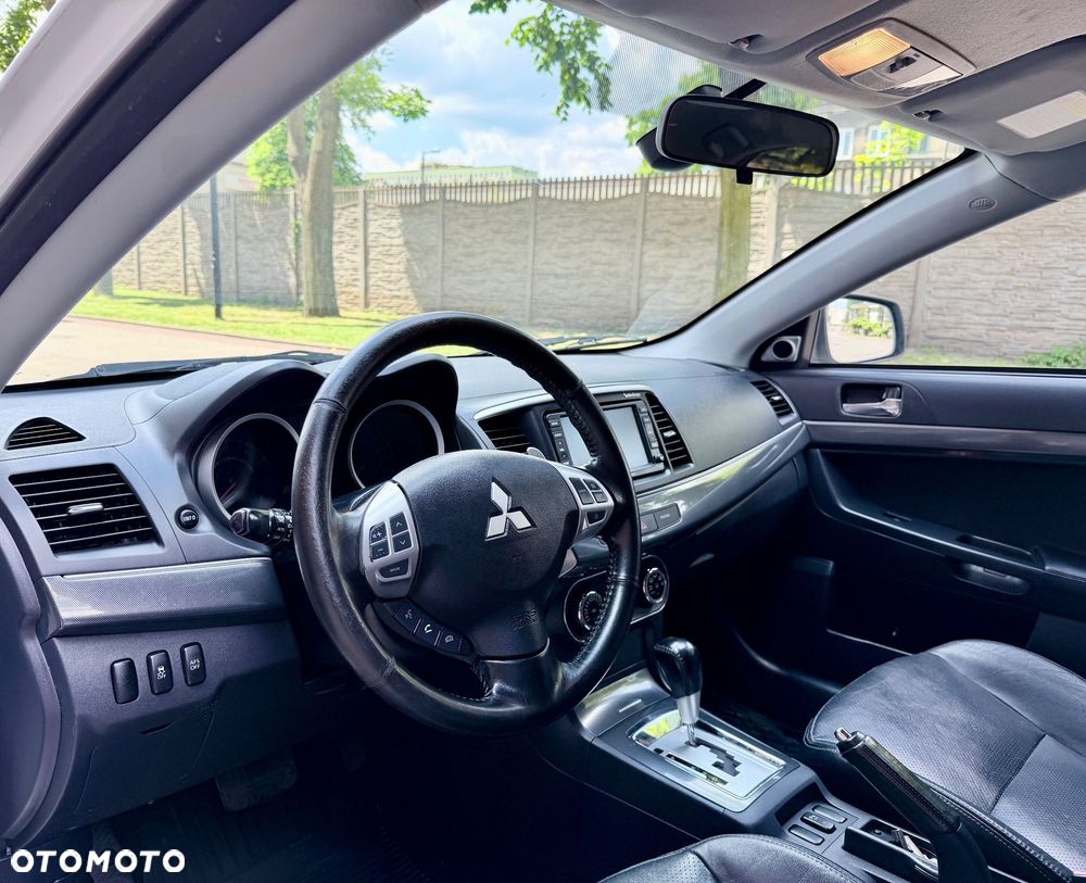 Mitsubishi Lancer 1.8 CVT Instyle - 6