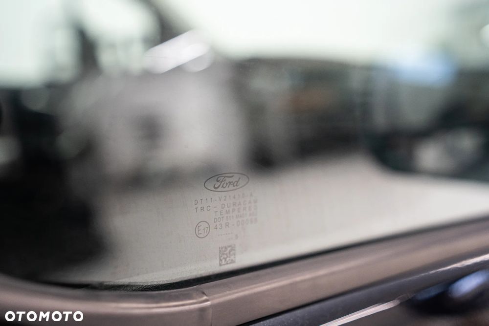 Ford Tourneo Connect - 13