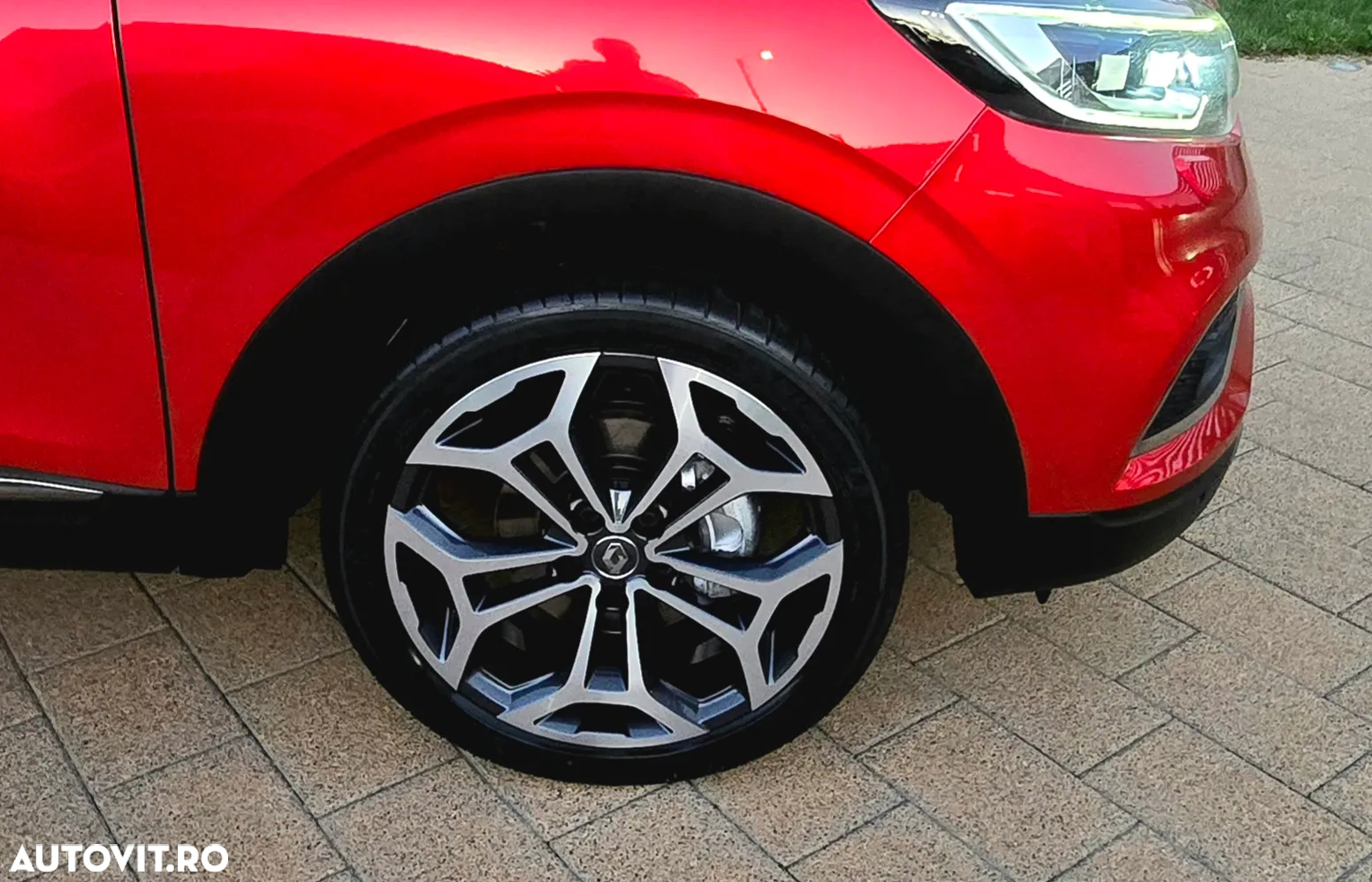 Renault Kadjar TCe 140 GPF BOSE EDITION - 12