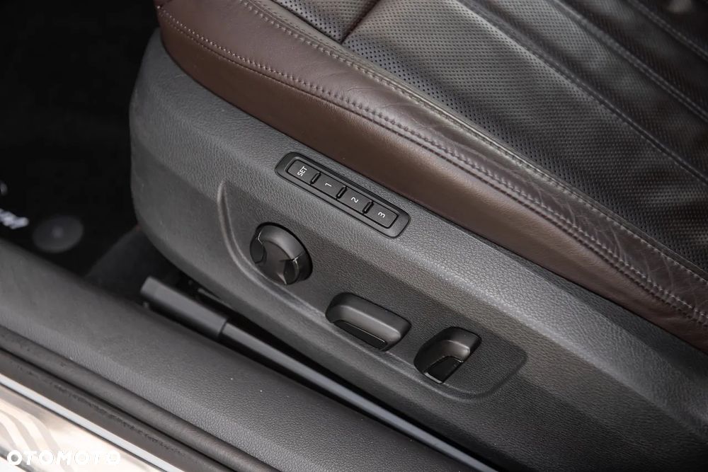 Skoda Superb 2.0 TSI 4x4 L&K DSG - 23