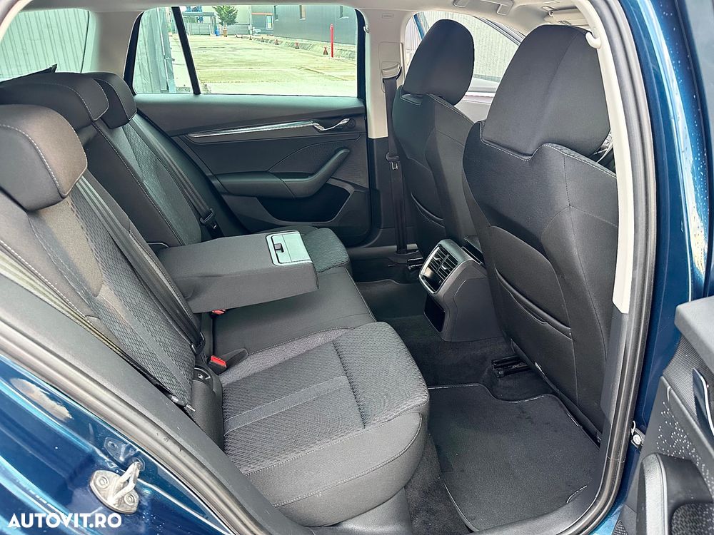Skoda Octavia 2.0 TDI DSG Ambition - 30