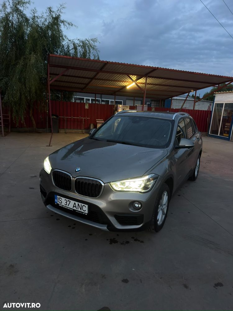 BMW X1 xDrive20d Aut. Sport Line - 2