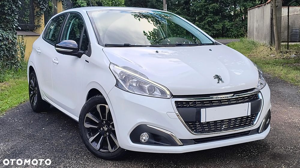 Peugeot 208 BlueHDi 100 Allure - 2