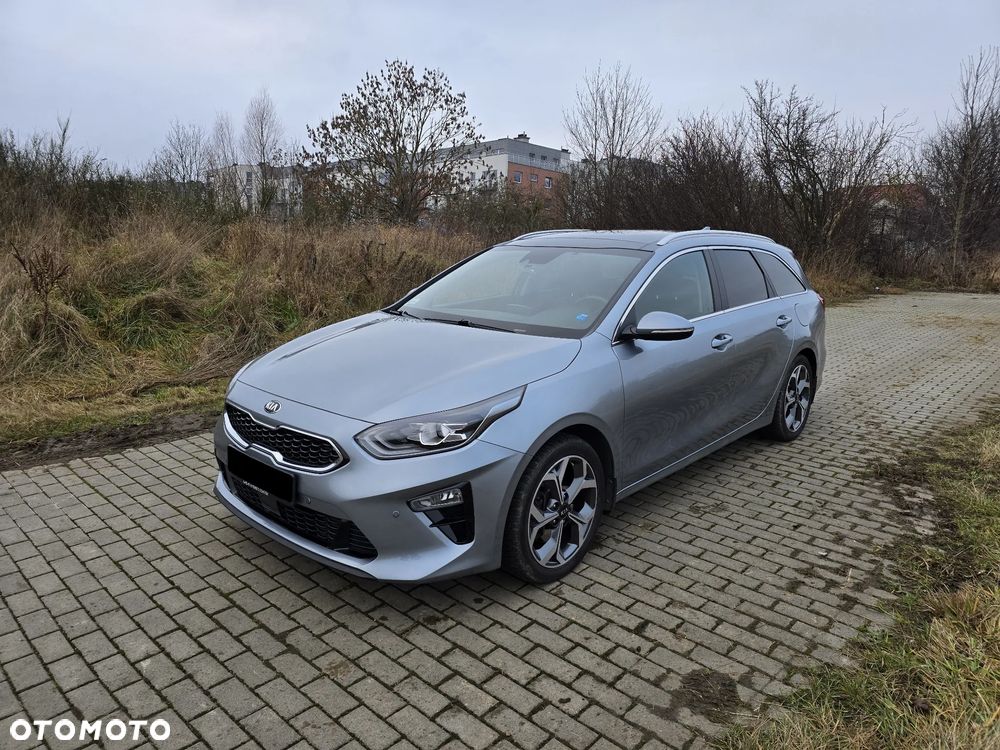 Kia Ceed 1.4 T-GDI L Business Line DCT - 11