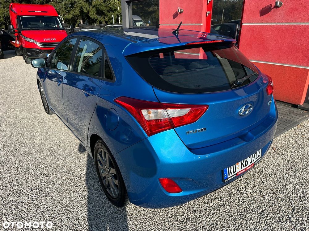 Hyundai i30 1.4 BlueDrive Classic + - 7
