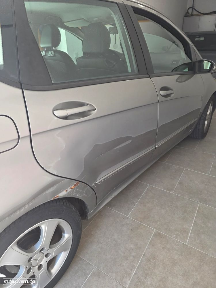 Mercedes-Benz A 200 - 9