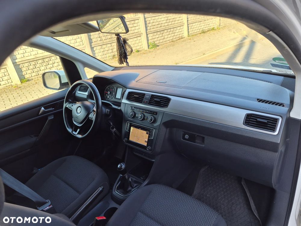 Volkswagen Caddy - 12