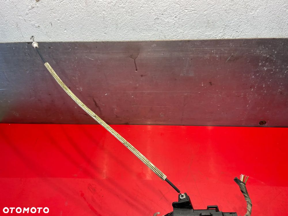 Zamek prawy przód 4B1837016B Audi A6 C5 - 3