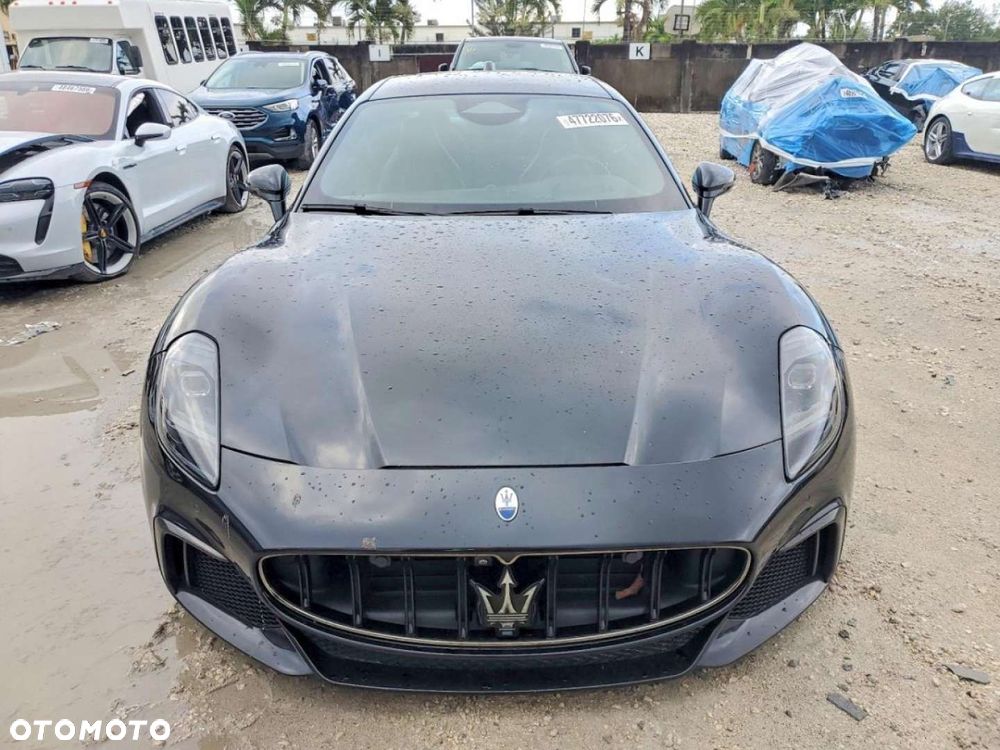 Maserati GranTurismo - 6