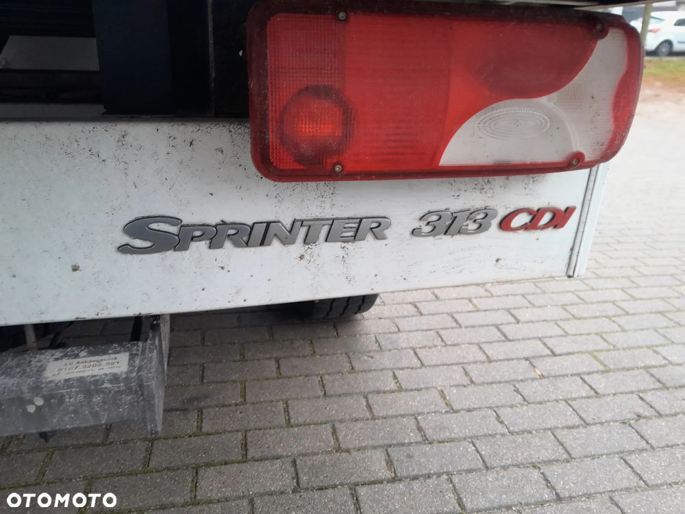 Mercedes-Benz Sprinter - 19