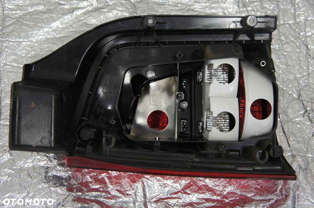 NR 342 Lampa Tylna VW Multivan 2013 r. 7E5945096E 7E5945112C - 7