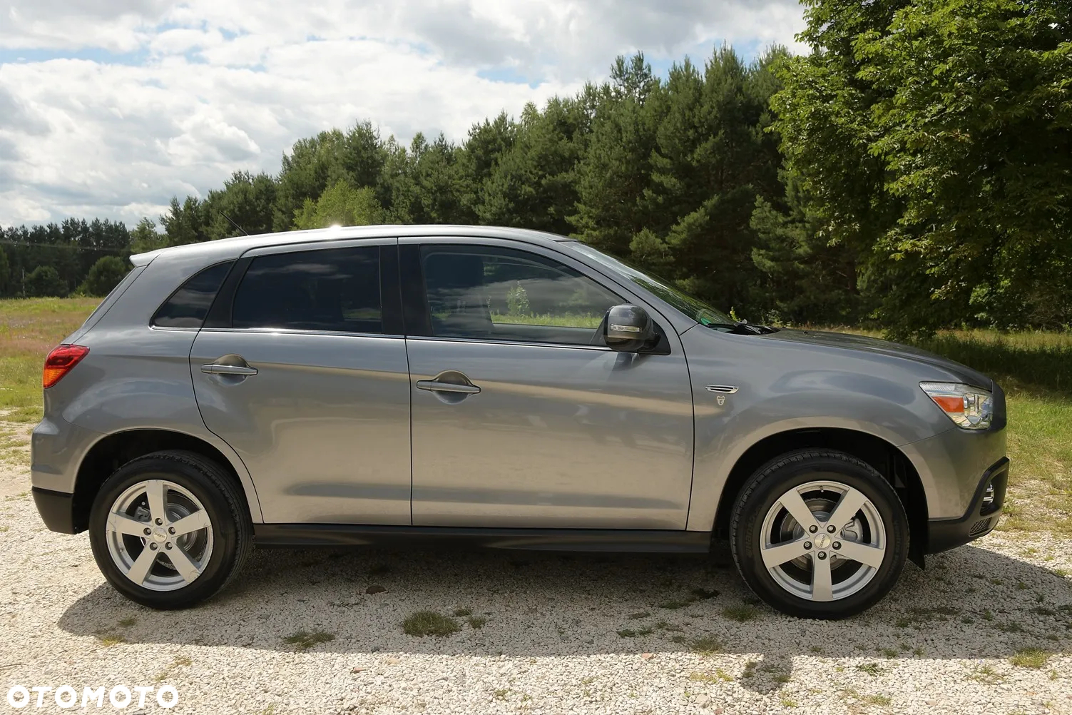 Mitsubishi ASX - 10