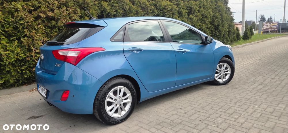 Hyundai i30 1.4 Trend - 16