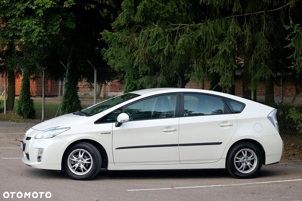 Toyota Prius Plug-in 1.8 HSD Premium - 6