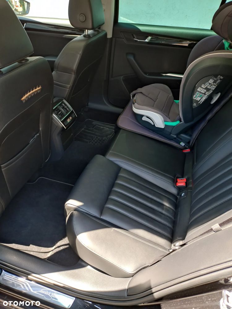 Skoda Superb 2.0 TDI L&K DSG - 15
