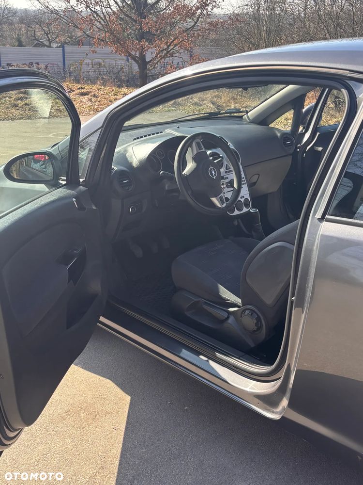 Opel Corsa - 2