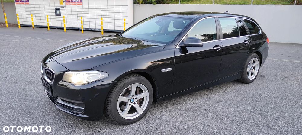 BMW Seria 5 525d Luxury Line - 17