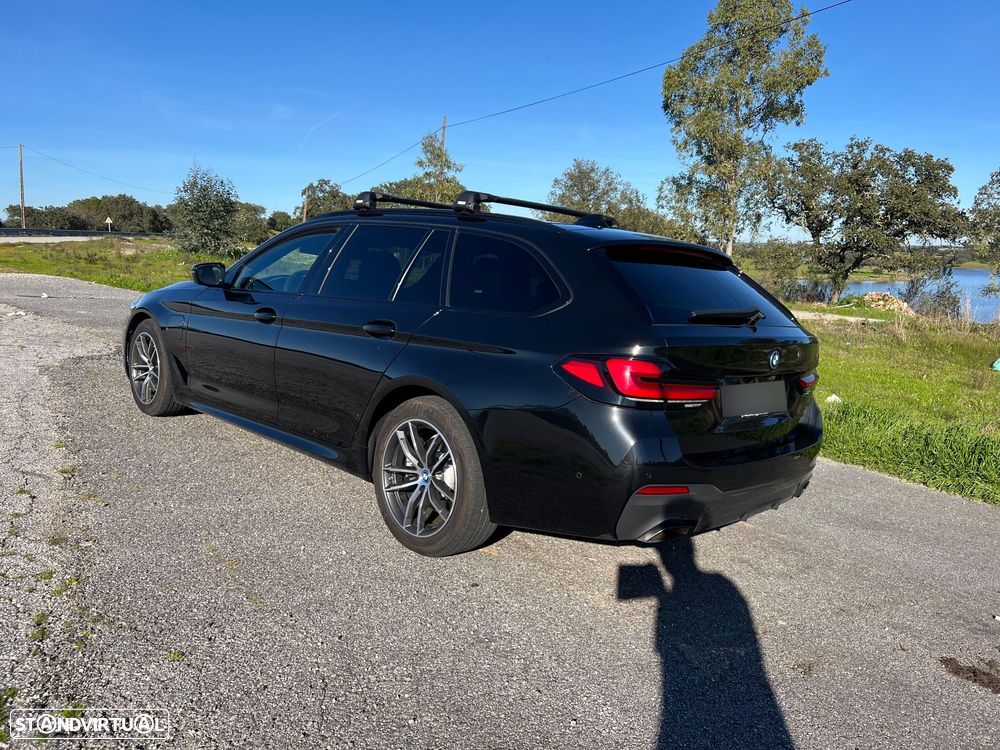 BMW 530 e Pack Desportivo M - 5