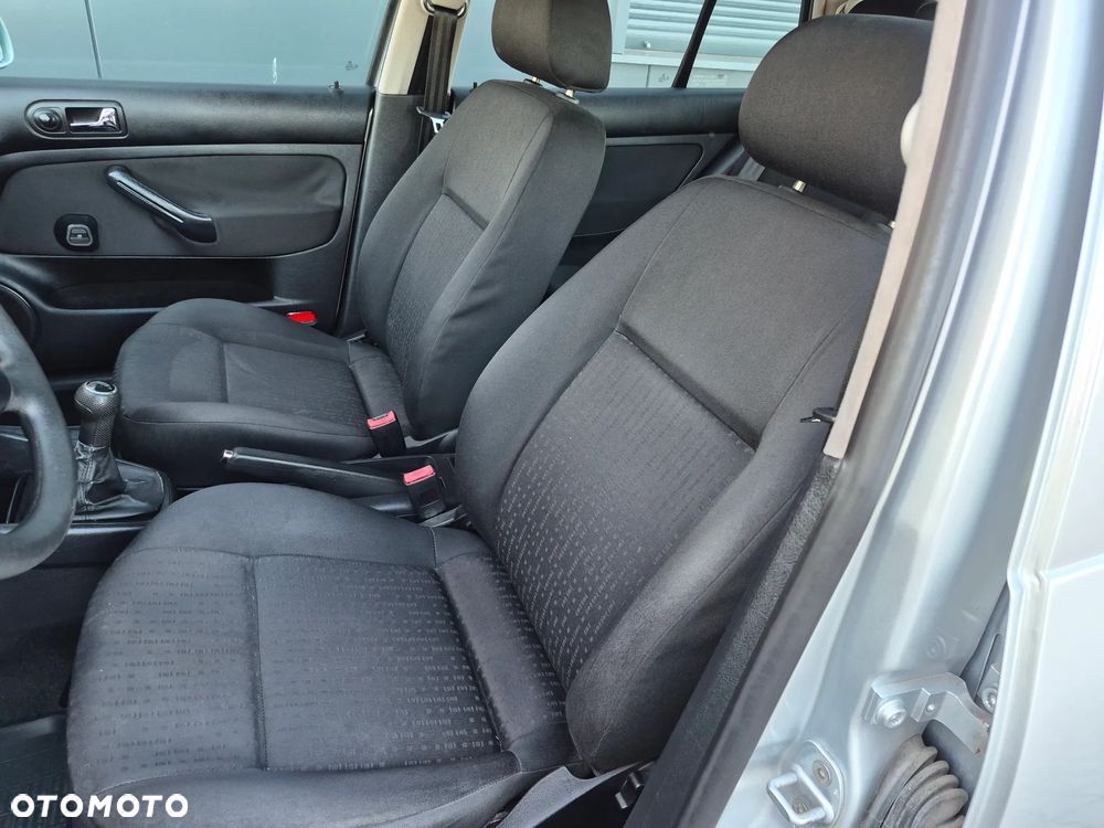 Volkswagen Golf 1.6 Basis - 7