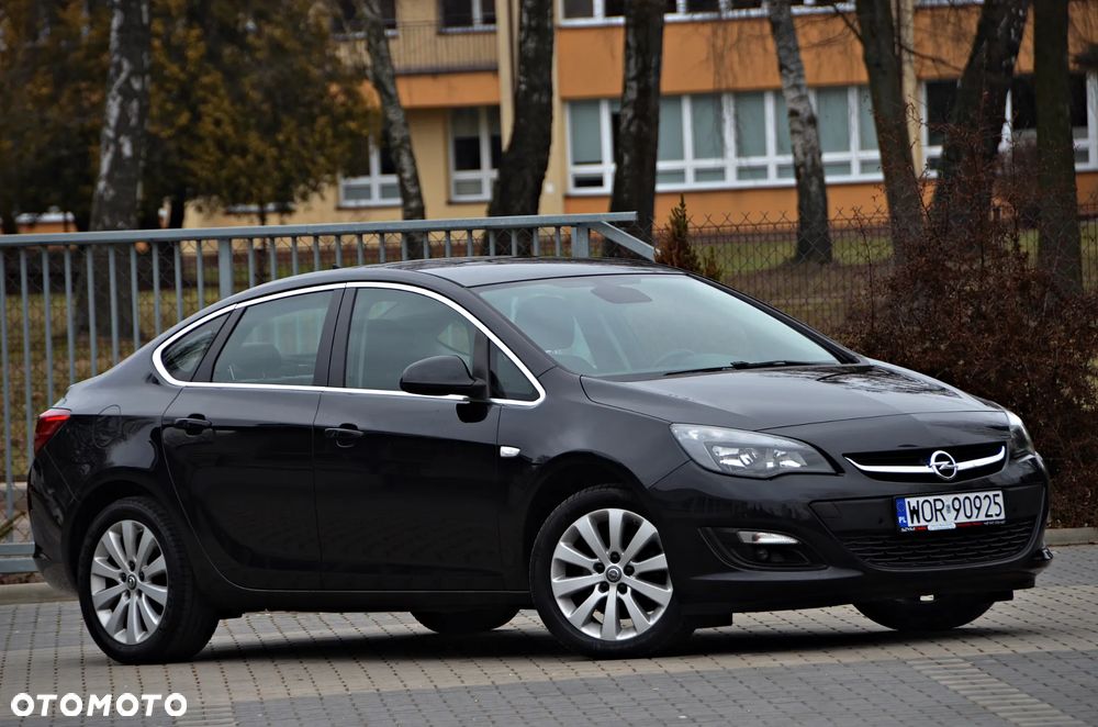 Opel Astra 1.6 CDTI Active - 13