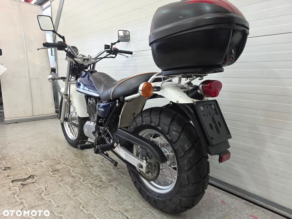 Suzuki RV - 13
