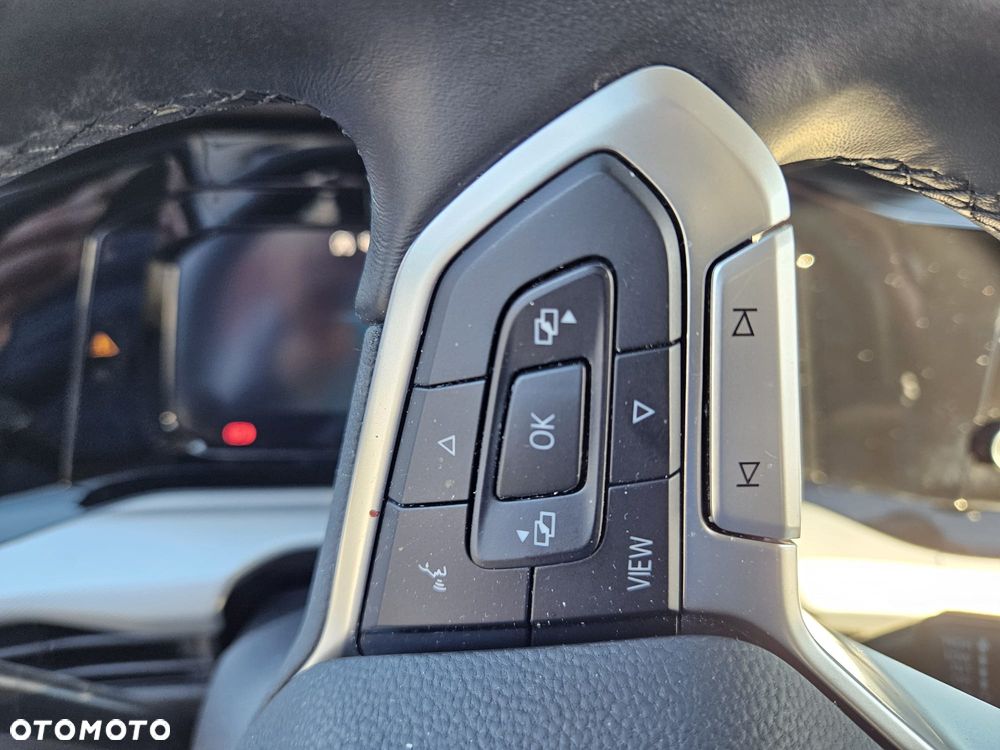 Volkswagen Golf 2.0 TDI Life - 5