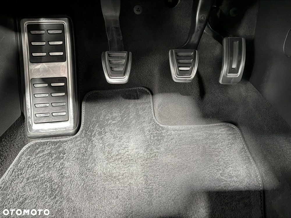 Audi A3 Sportback 35 TFSI S line - 24