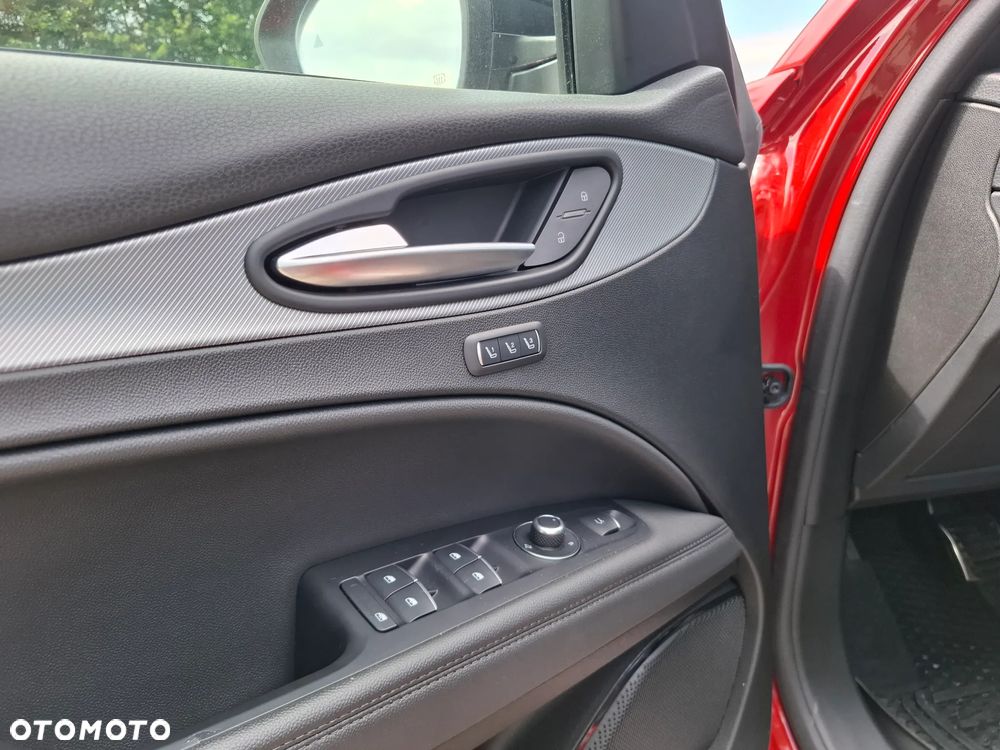 Alfa Romeo Stelvio 2.0 Turbo Veloce Q4 - 14