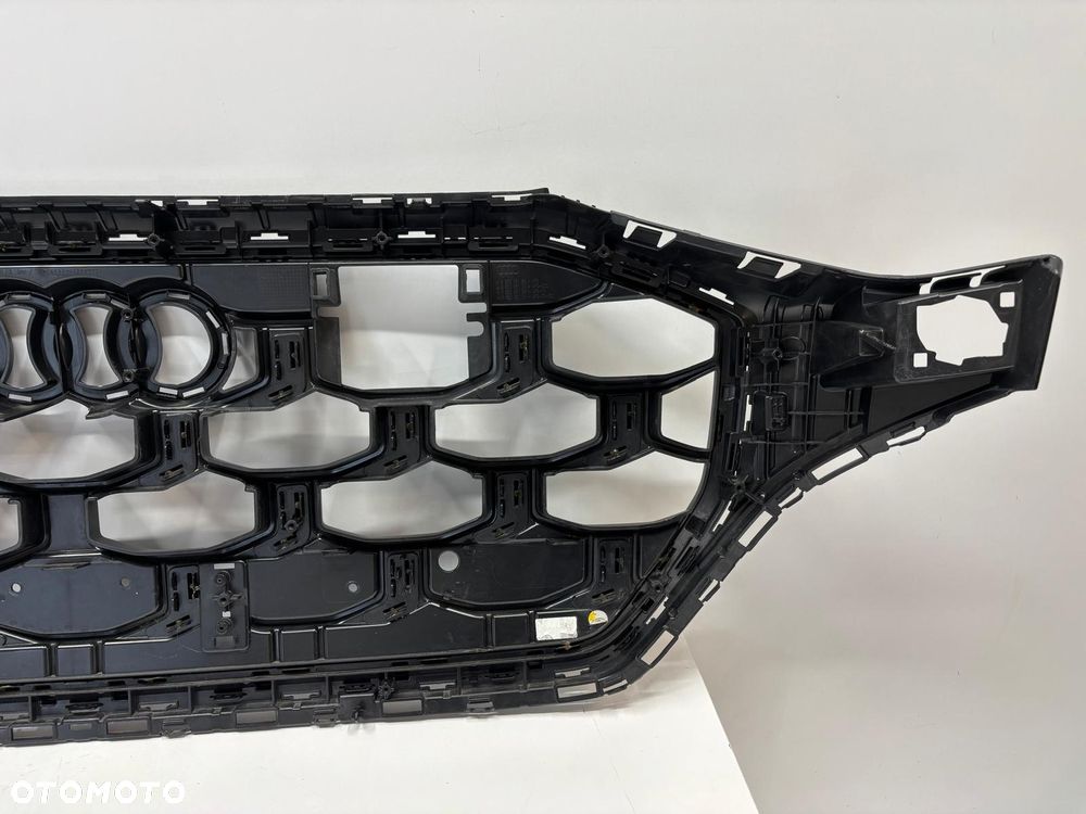 Audi Q8 SQ8 S-Line Grill Atrapa Zderzaka 4M8853651 - 11