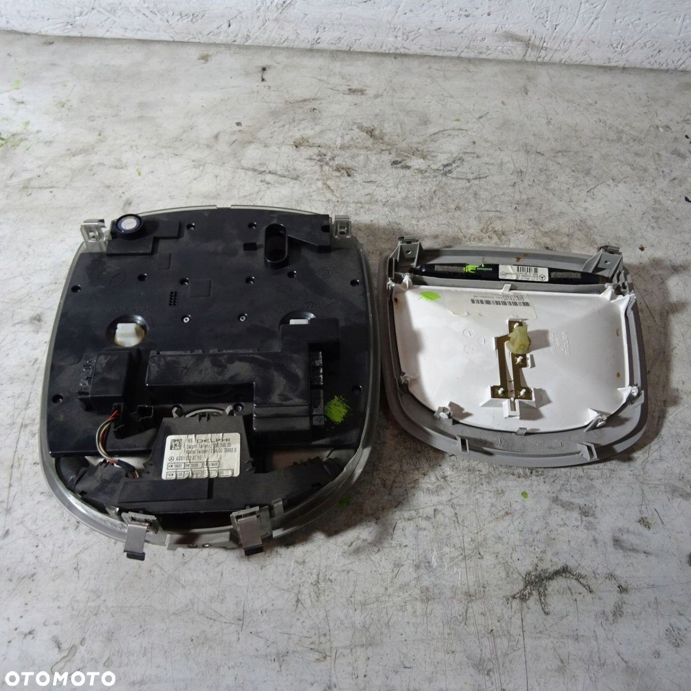 MERCEDES ML W164 LAMPKI WNĘTRZA A1648205601 - 2