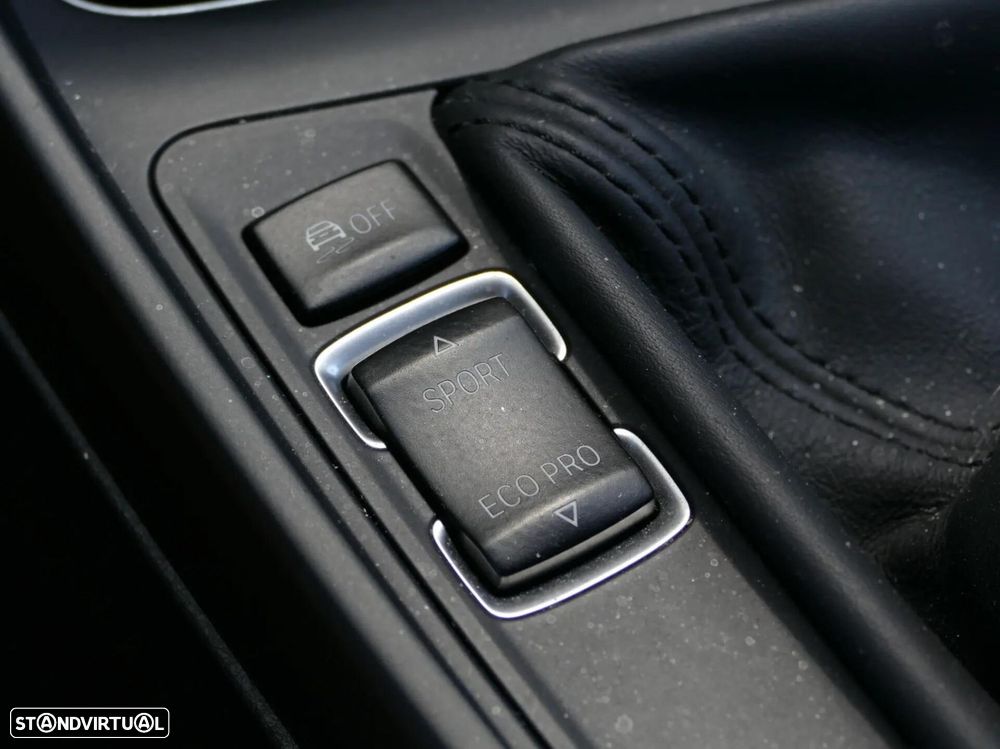 BMW 116 d Pack M - 21