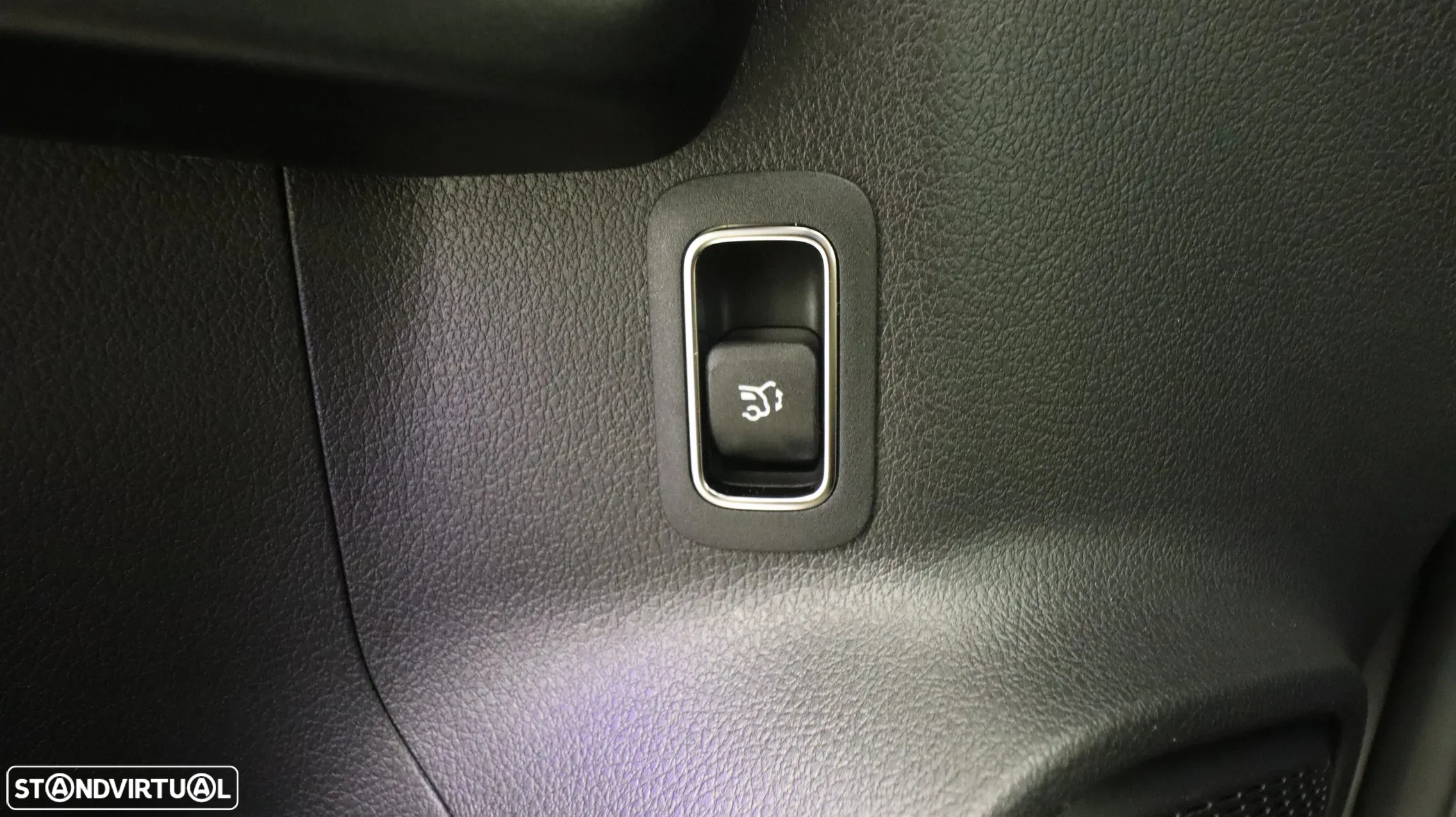 Mercedes-Benz GLA 180 d AMG Line - 26