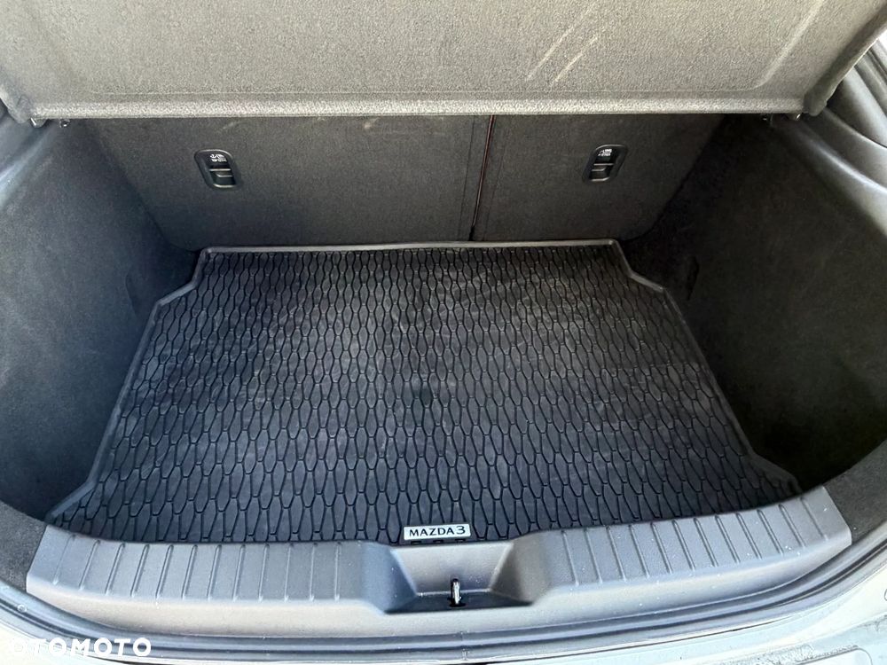 Mazda 3 e-SKYACTIV-X 186 M HYBRID DRIVE NAGISA - 13