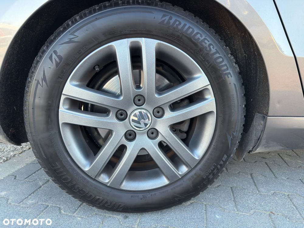 Volkswagen Passat 1.6 TDI Comfortline - 27
