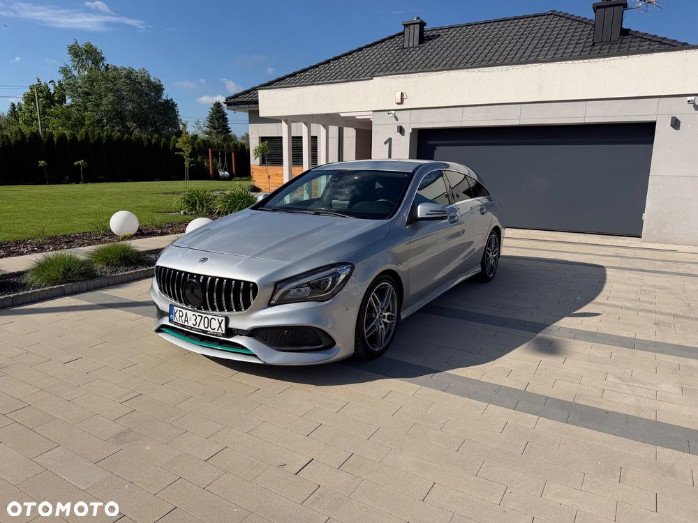 Mercedes-Benz CLA 220 d 4-Matic AMG Line - 1