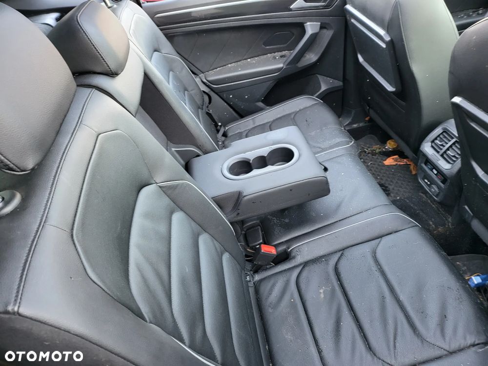 Volkswagen Tiguan 1.5 TSI OPF DSG R-Line - 24