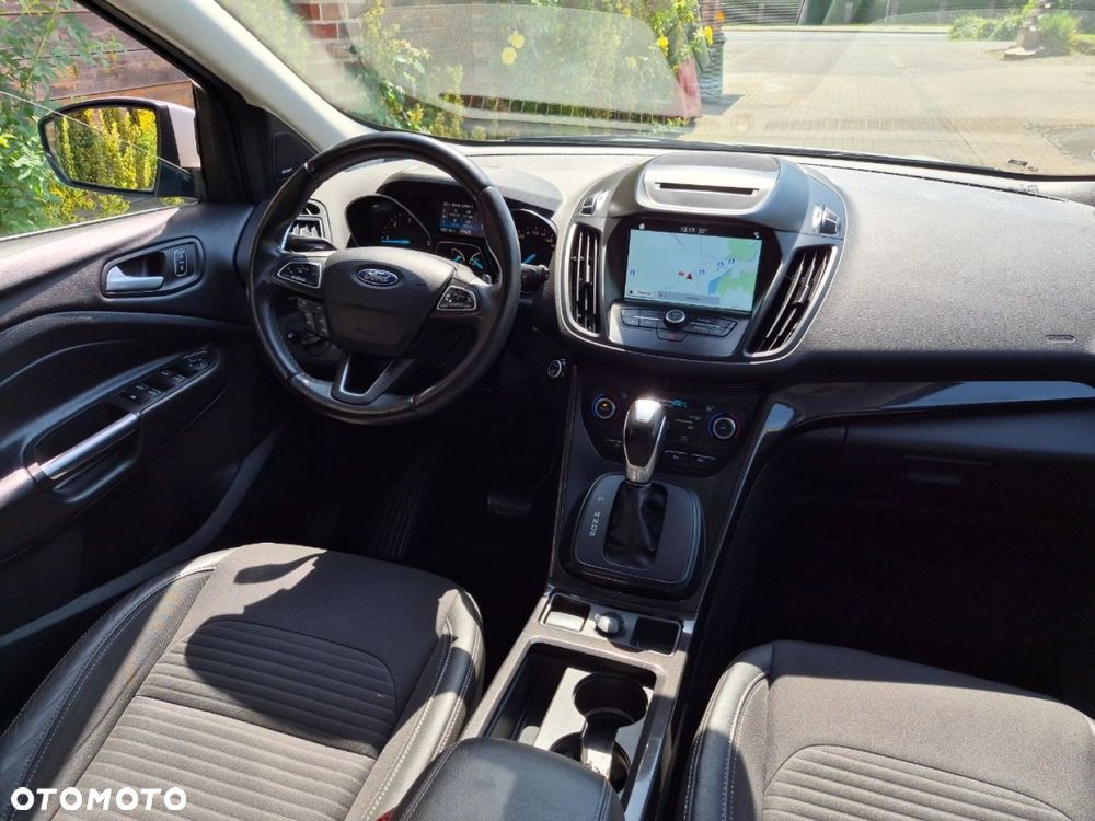 Ford Kuga - 10