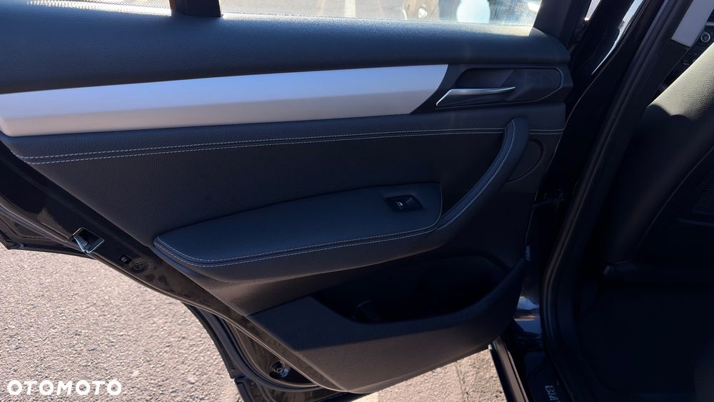 BMW X3 xDrive20d - 29