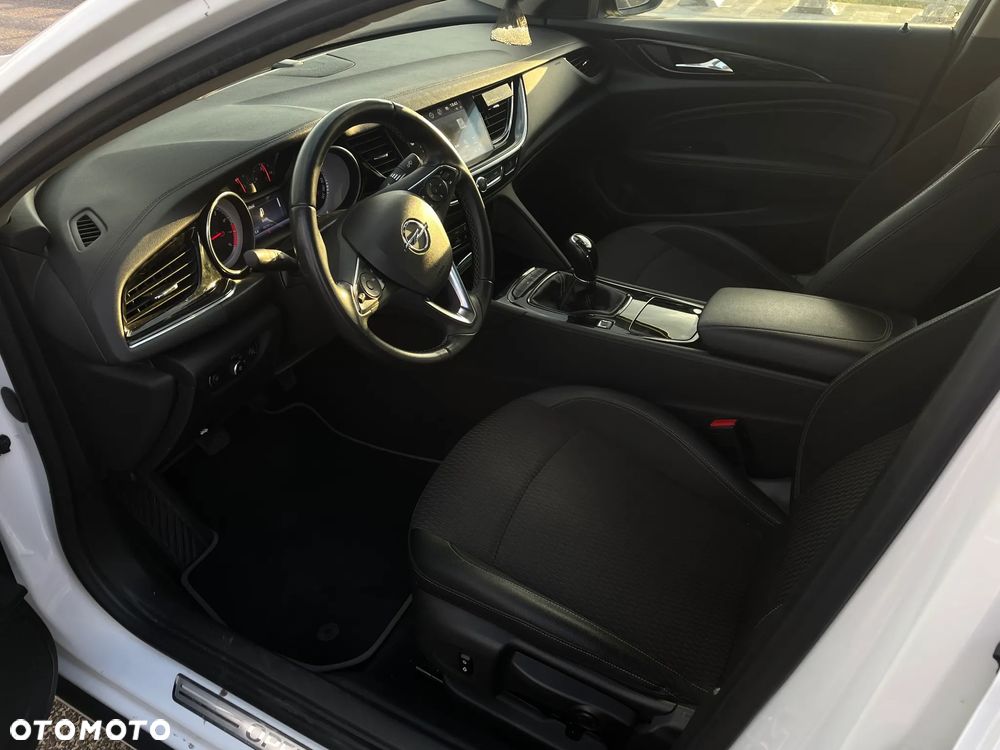 Opel Insignia 1.5 T Elite S&S - 12