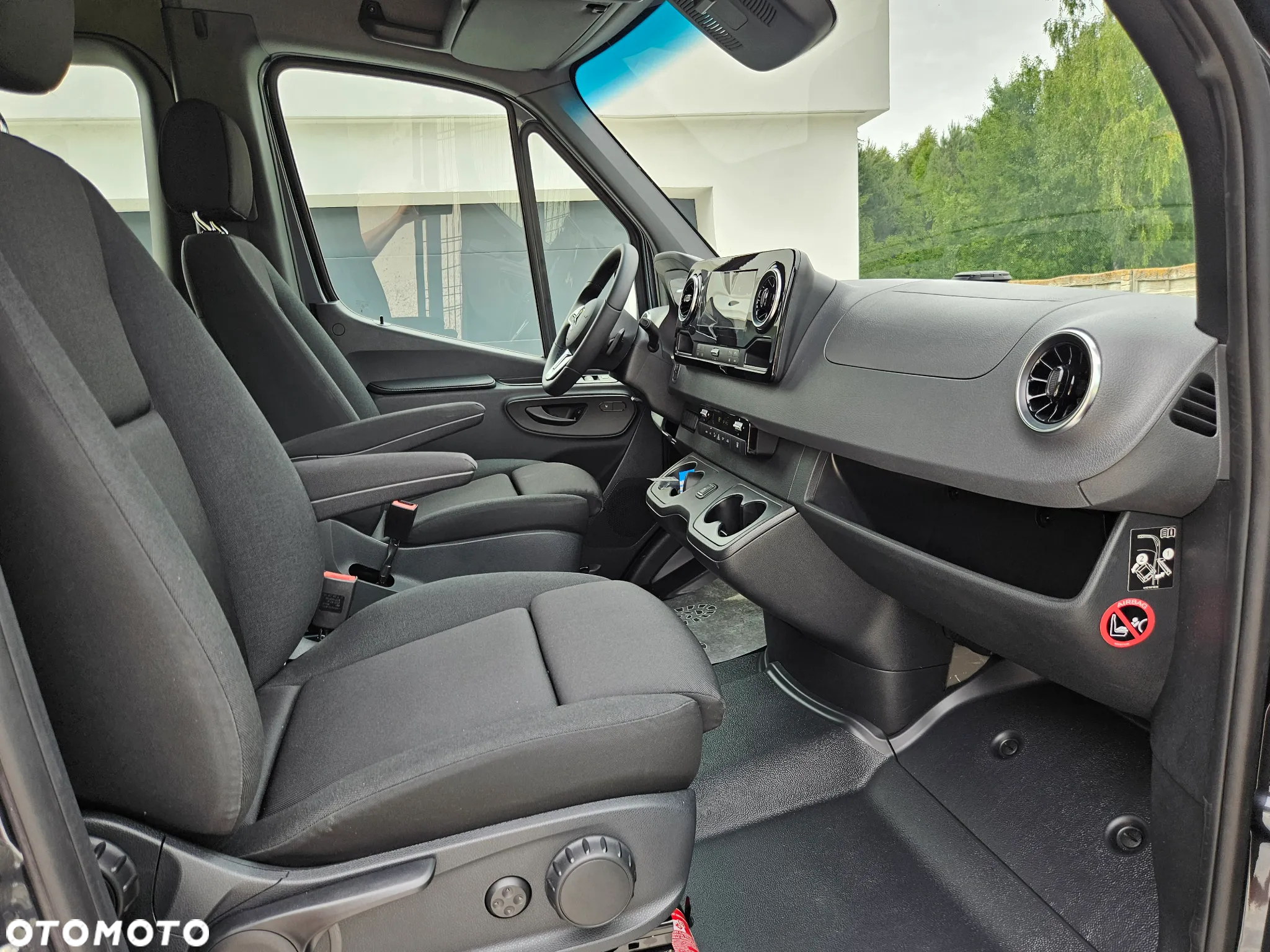 Mercedes-Benz SPRINTER 319CDI Brygadowy Automat Ledy MAX WERSJA SalonPL - 23