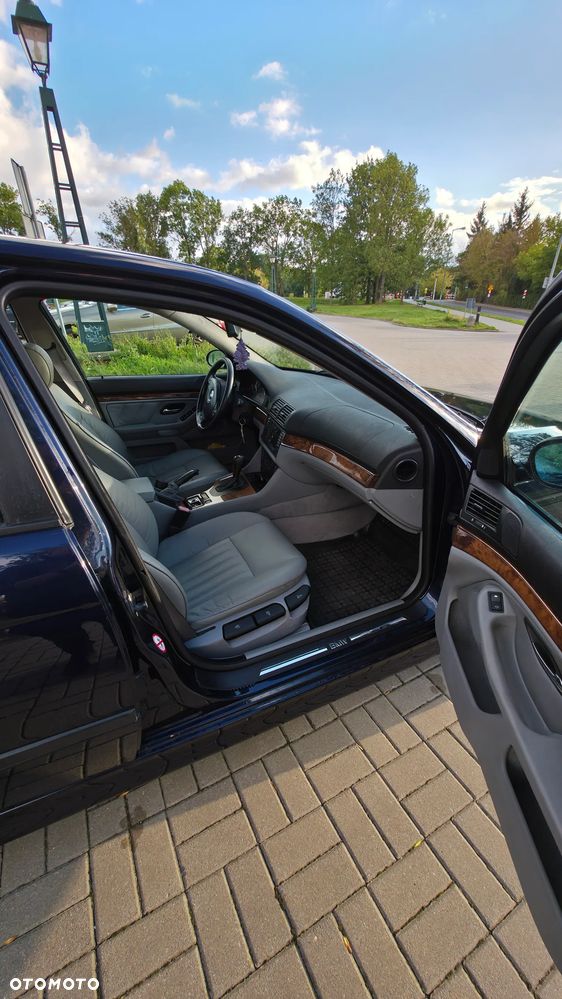 BMW Seria 5 - 17