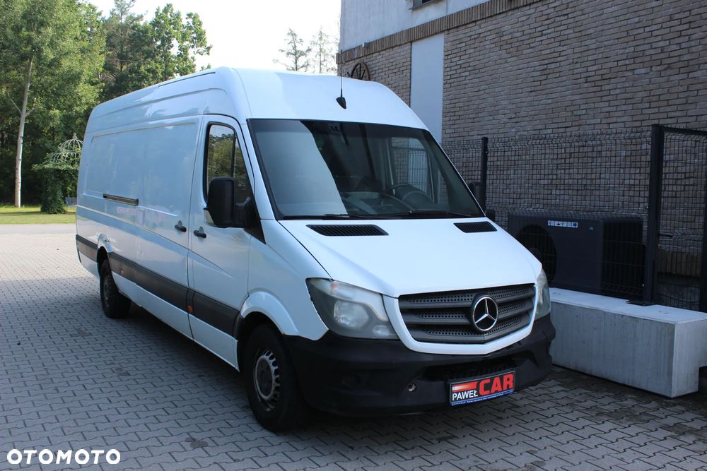 Mercedes-Benz Sprinter - 13
